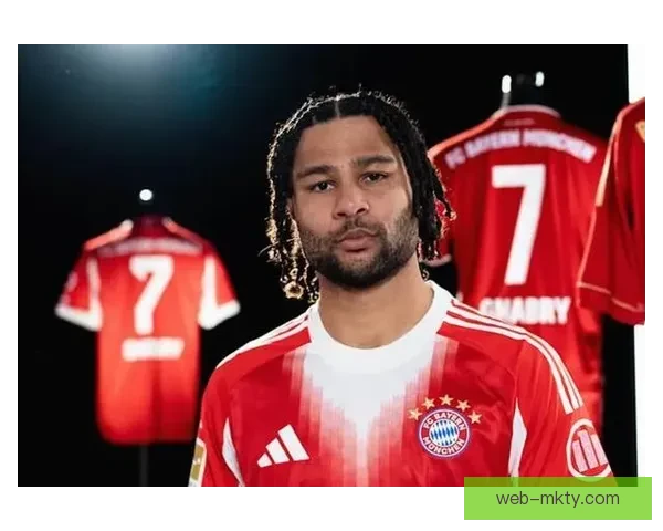 记者称格纳布里专注与拜仁续约