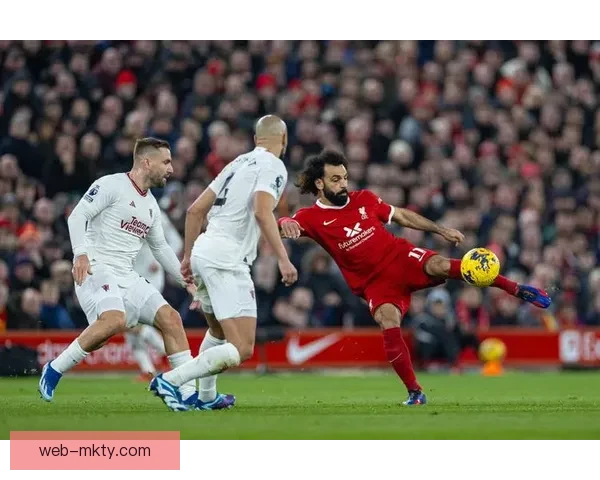 克拉滕伯格：曼联点球与红牌判罚公正